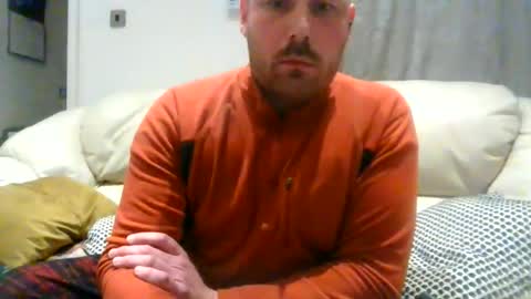 Snapshot of gebbeth chatting on 06/12/26, 01:37 gebbeth online show from 06/12/26, 01:37