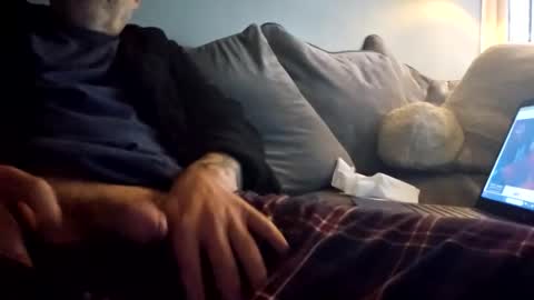 Snapshot of geeman987 chatting on 10/25/25, 04:46 geeman987 online show from 10/25/25, 04:46