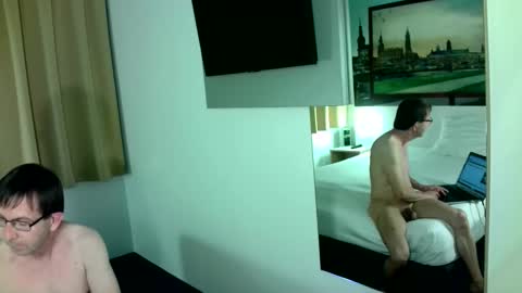 Snapshot of gegemei200 chatting on 11/02/25, 03:36 Ask me - if you want Ill probably be back online on December 20th around 200 German time online show from 11/02/25, 03:36