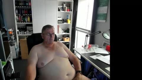 Snapshot of geiler_bock chatting on 06/12/26, 11:53 Geiler Bock online show from 06/12/26, 11:53