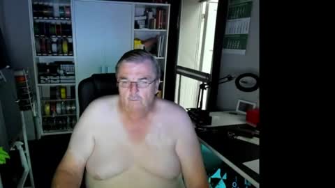 Snapshot of geiler_bock chatting on 07/26/26, 04:09 Geiler Bock online show from 07/26/26, 04:09