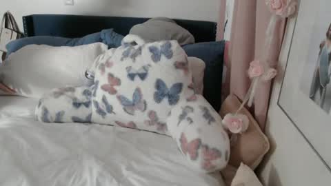 Snapshot of geishapaige chatting on 11/06/25, 11:04 The Empress online show from 11/06/25, 11:04