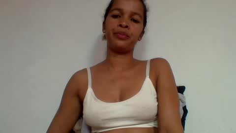 Snapshot of gelmene chatting on 06/14/26, 03:36 gelmene online show from 06/14/26, 03:36