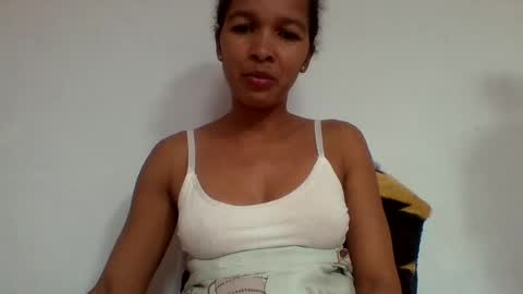 Snapshot of gelmene chatting on 06/22/26, 03:42 gelmene online show from 06/22/26, 03:42