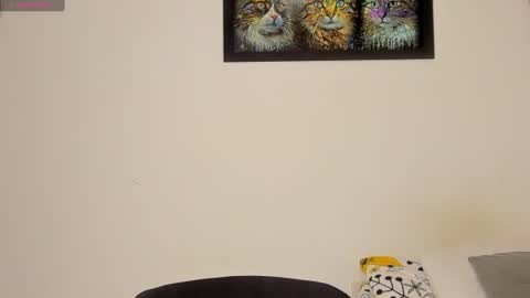 Snapshot of gema_garcia10 chatting on 12/16/24, 06:27 gema online show from 12/16/24, 06:27