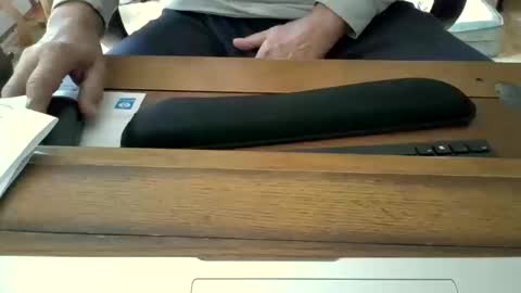 geminiguy1954 online show from 10/14/25, 08:42