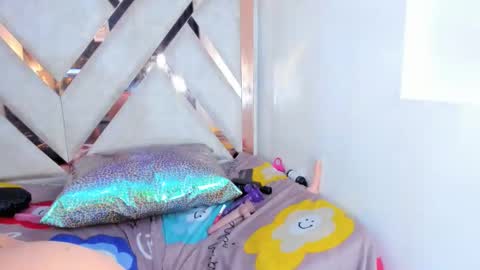 Geminis online show from 04/09/26, 06:19