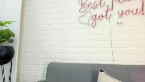 geminis muentes online show from 11/30/25, 07:18