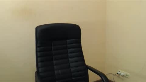 Gemma online show from 10/23/25, 06:02