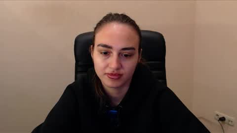 Gemma online show from 05/08/26, 06:19