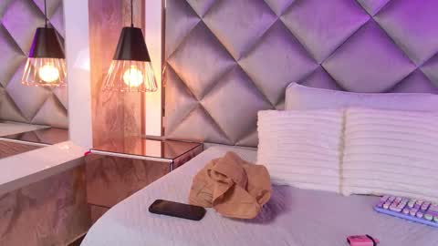 Maria  online show from 11/16/25, 03:12