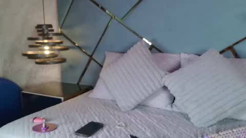 Maria  online show from 12/01/25, 03:11