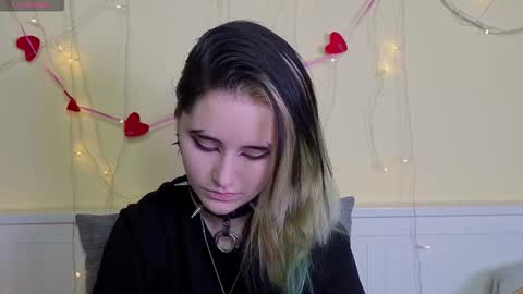 Ilona online show from 11/08/25, 06:18