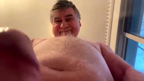 Snapshot of geneox chatting on 12/29/24, 02:00 GeneOx online show from 12/29/24, 02:00