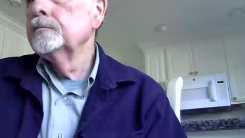 Snapshot of geneox chatting on 10/17/25, 01:57 GeneOx online show from 10/17/25, 01:57