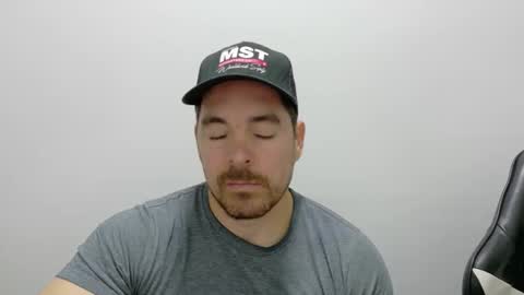 genesis_wb online show from 12/05/25, 02:09