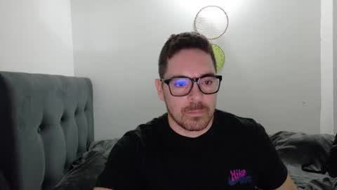 genesis_wb online show from 02/05/26, 01:54