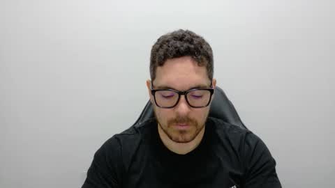 genesis_wb online show from 05/01/26, 02:27