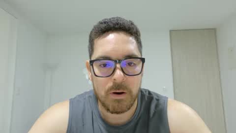genesis_wb online show from 05/20/26, 11:44