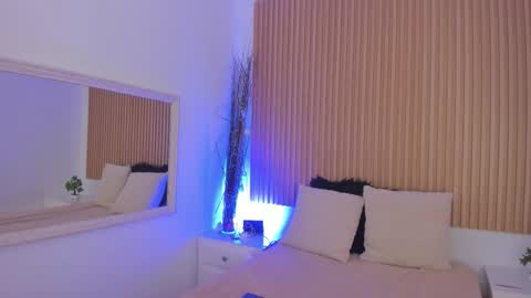 Snapshot of genesisruiz chatting on 02/23/26, 12:24 online show from 02/23/26, 12:24