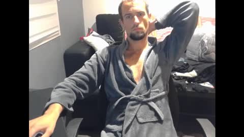 Snapshot of genie_lamps chatting on 12/01/24, 10:32 Edouard online show from 12/01/24, 10:32