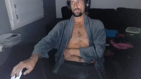 Snapshot of genie_lamps chatting on 09/14/25, 09:03 Edouard online show from 09/14/25, 09:03