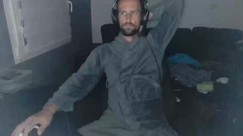 Snapshot of genie_lamps chatting on 11/02/25, 09:50 Edouard online show from 11/02/25, 09:50