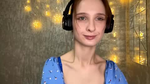 Riana online show from 04/15/26, 01:07