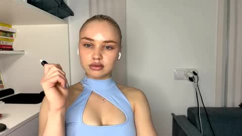 Sunny online show from 04/22/26, 11:56