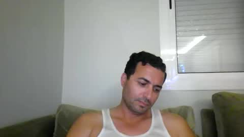 genteldevil online show from 10/31/25, 10:33