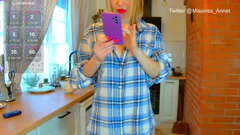 Snapshot of gentle_an chatting on 01/24/25, 11:04 Anna online show from 01/24/25, 11:04