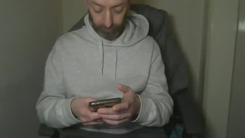 Snapshot of geon2xx chatting on 12/08/24, 08:20 Geon online show from 12/08/24, 08:20