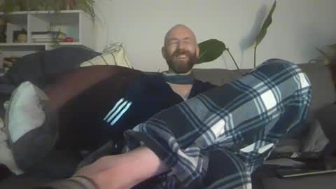 Snapshot of geon2xx chatting on 09/18/25, 08:44 Geon online show from 09/18/25, 08:44