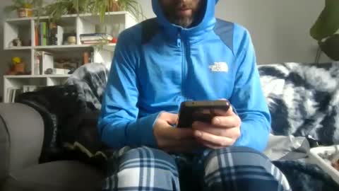 Snapshot of geon2xx chatting on 09/24/25, 11:13 Geon online show from 09/24/25, 11:13