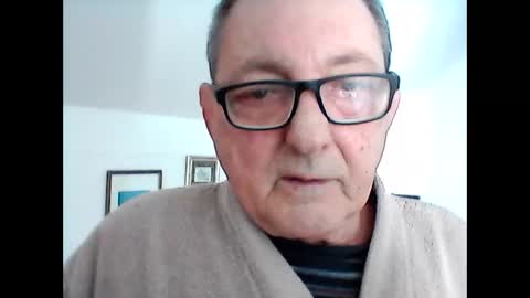 Snapshot of georg1412 chatting on 02/09/25, 09:37 georg1412 online show from 02/09/25, 09:37