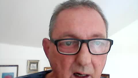 Snapshot of georg1412 chatting on 07/09/26, 01:37 georg1412 online show from 07/09/26, 01:37