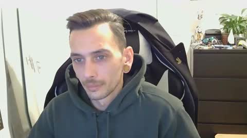 Snapshot of george71311 chatting on 11/02/25, 07:38 George2323 online show from 11/02/25, 07:38