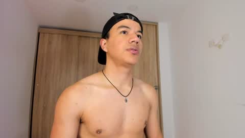 Snapshot of george_cams1 chatting on 06/10/26, 09:08 Jorge online show from 06/10/26, 09:08