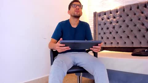 george online show from 03/18/26, 05:21