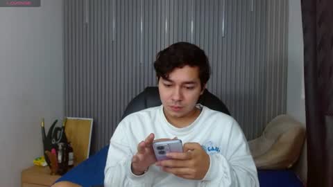 Snapshot of georgesmith_1 chatting on 06/12/26, 05:06 GEORGE online show from 06/12/26, 05:06