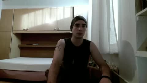 Snapshot of georgeyuno chatting on 12/17/24, 11:49 George Yuno online show from 12/17/24, 11:49