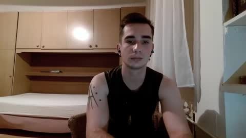 Snapshot of georgeyuno chatting on 12/18/24, 12:54 George Yuno online show from 12/18/24, 12:54