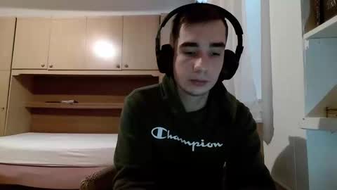 Snapshot of georgeyuno chatting on 12/18/24, 11:56 George Yuno online show from 12/18/24, 11:56