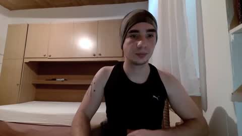 Snapshot of georgeyuno chatting on 12/20/24, 12:16 George Yuno online show from 12/20/24, 12:16