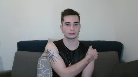 Snapshot of georgeyuno chatting on 01/11/25, 05:29 George Yuno online show from 01/11/25, 05:29