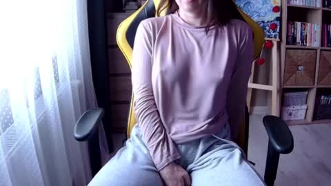 Melissa online show from 11/17/25, 07:25