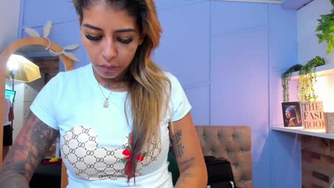 Snapshot of georgina_coule chatting on 01/27/25, 11:54 Georgina Coule online show from 01/27/25, 11:54