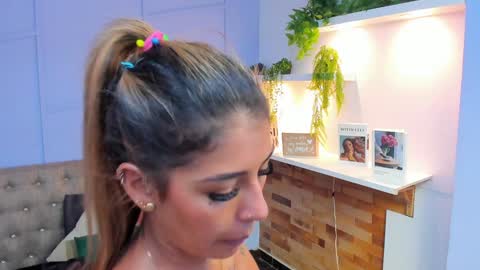 Snapshot of georgina_coule chatting on 01/28/25, 06:17 Georgina Coule online show from 01/28/25, 06:17