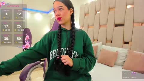 Georgina Kloss  online show from 02/06/26, 05:05