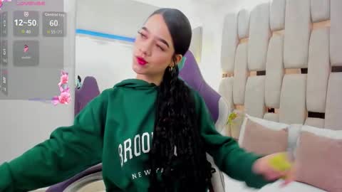 Georgina Kloss  online show from 02/12/26, 04:35